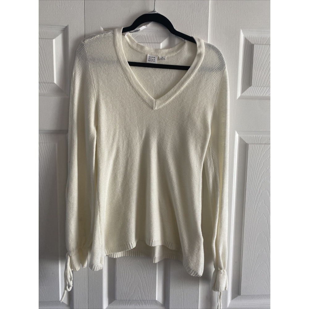 Somedays Lovin V-Neck Cold Shoulder Knit Sweater Womens XS Cream White Tie Cuff